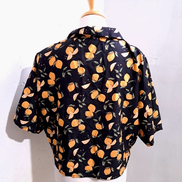 Cider | Black and yellow lemon pattern Women's cropped tie Top - Picture 6 of 10